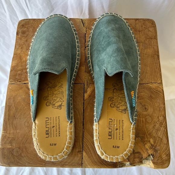 Ubuntu Life Lamu Mule in Indigo size 8.5 - Picture 4 of 8